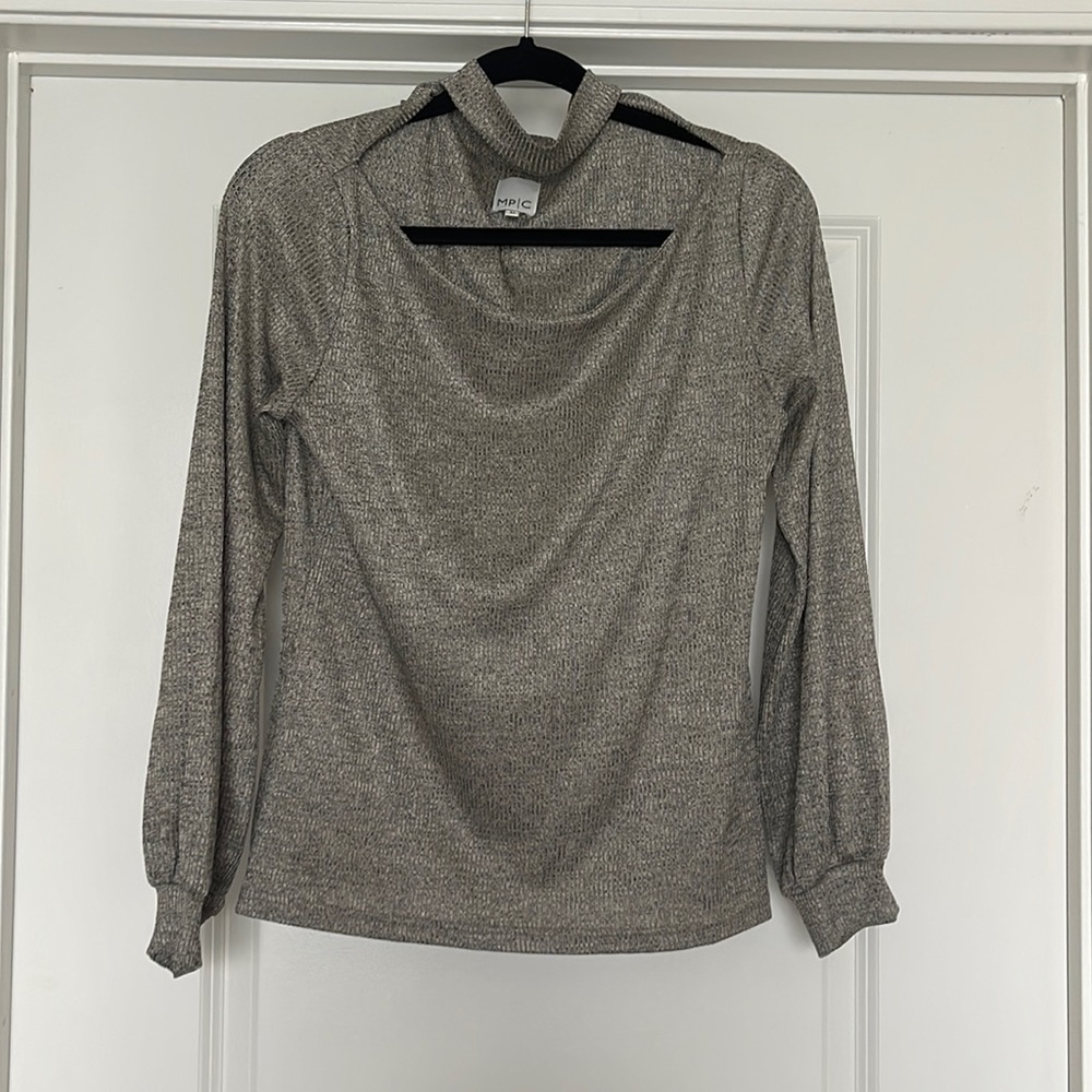 MINKPINK Silver Cut Out Top Size M